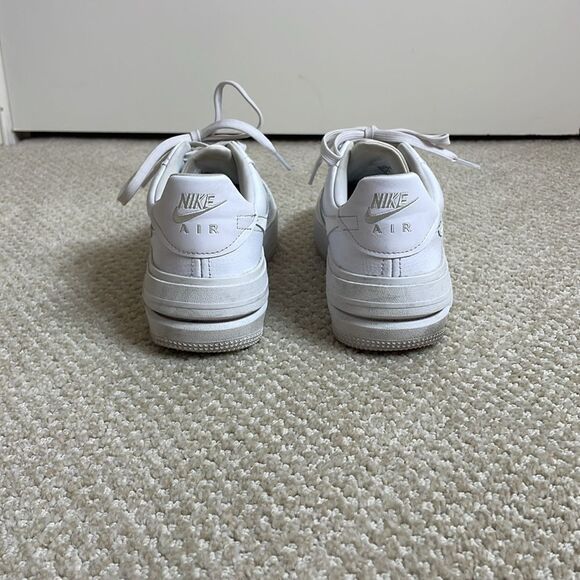 Women’s Nike Air Force 1 Platform Sneakers - Picture 5 of 7